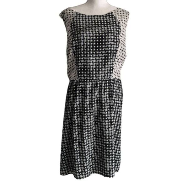 Paper Doll Dress A line Geometric print Sleeveless Keyhole back 20 Black White - Picture 1 of 11